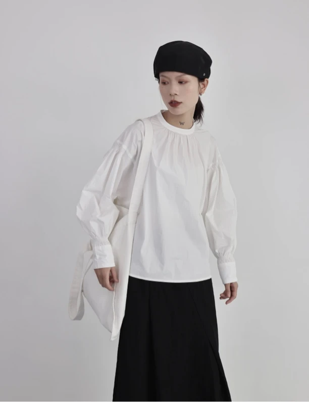 【黑白工作室】复古泡泡袖圆领衬衫女宽松百搭简约设计上衣