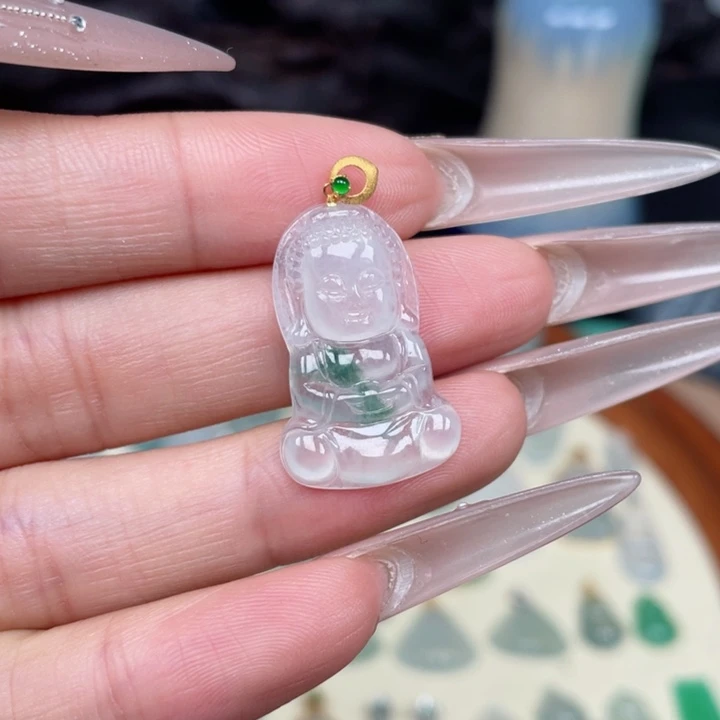 翡翠18K金镶嵌颈饰