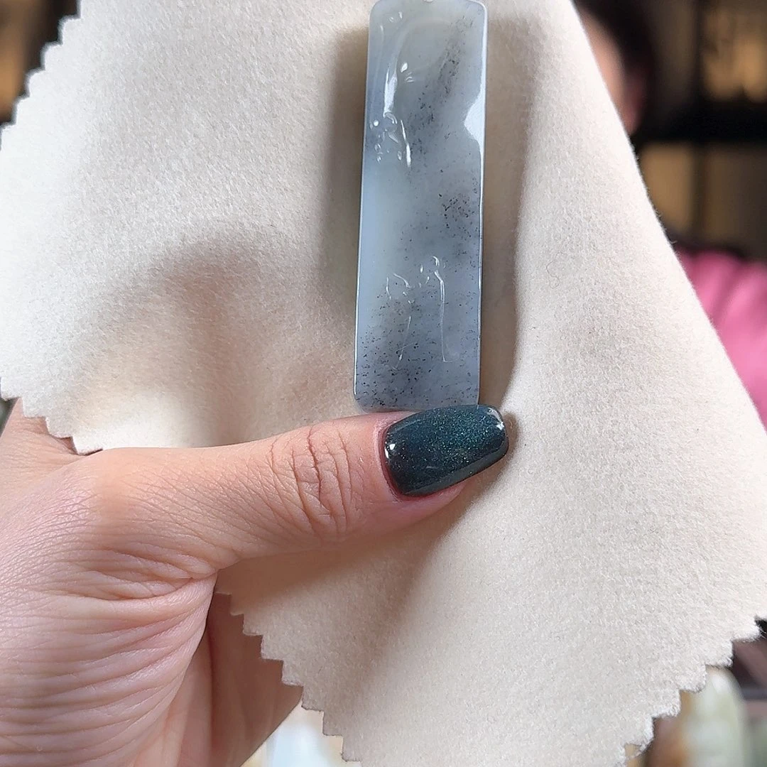 和田玉（糖玉）颈饰未镶嵌青花