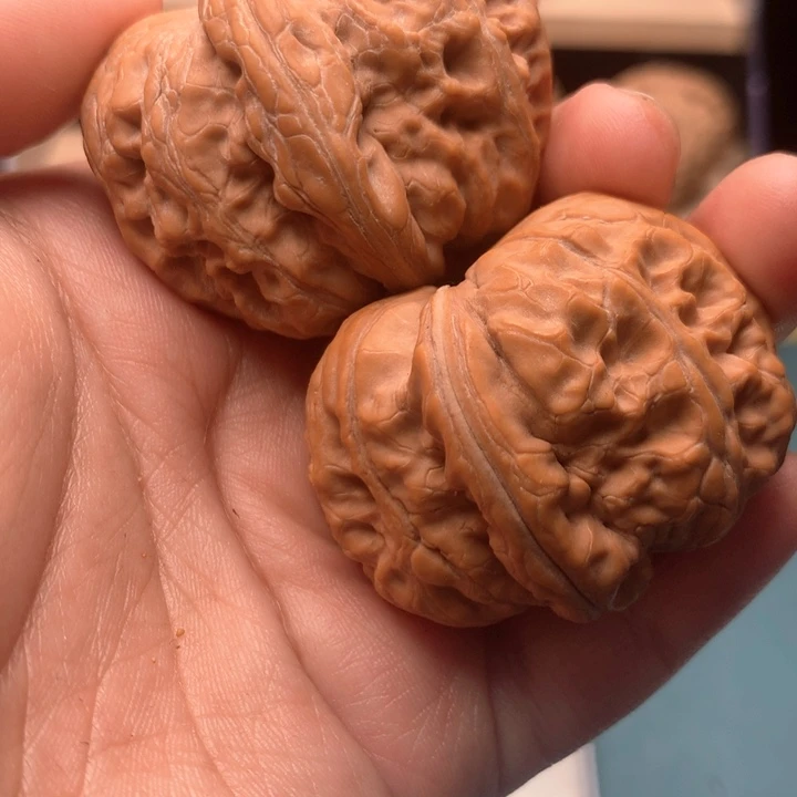 文玩核桃吊坠帅的不敢出门