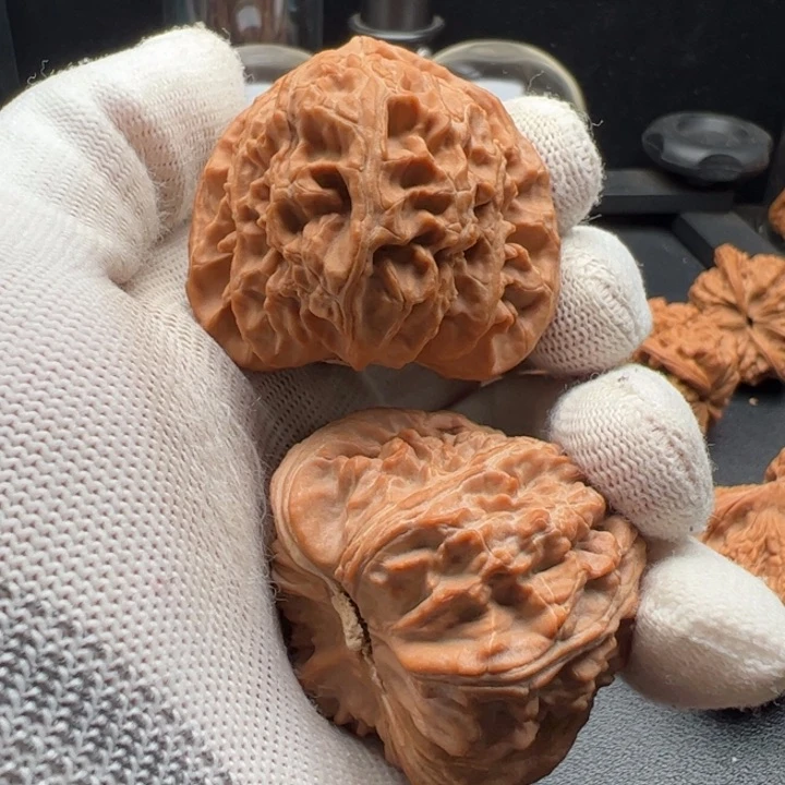 文玩核桃把件H**.36小虎头