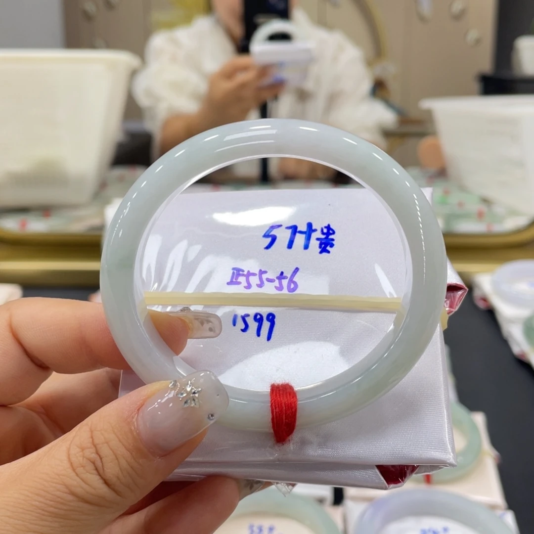 未镶嵌手镯翡翠翡翠