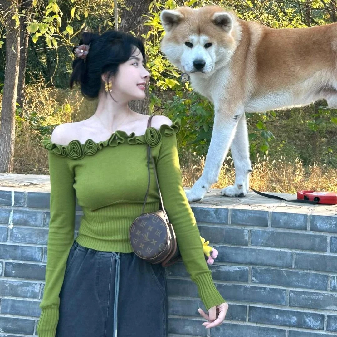 【062】法式复古一字肩绿色针织打底衫女秋冬别致绝美毛衣内搭