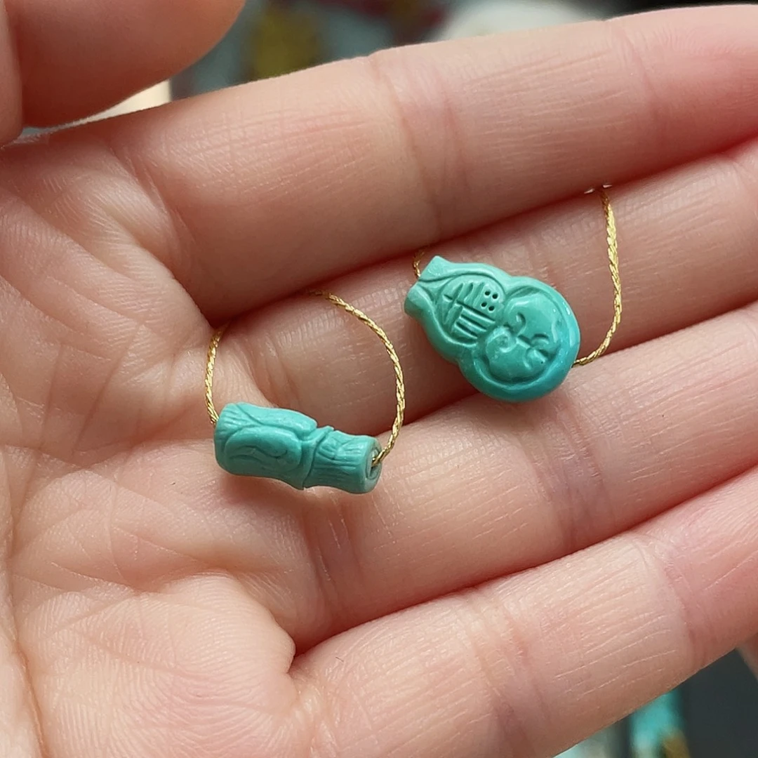 绿松石颈饰未镶嵌