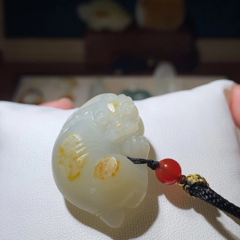 【闪购商品】颈饰未镶嵌和田玉