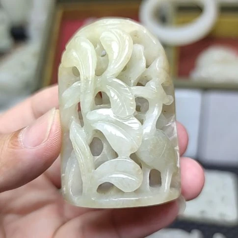 和田玉未镶嵌挂件