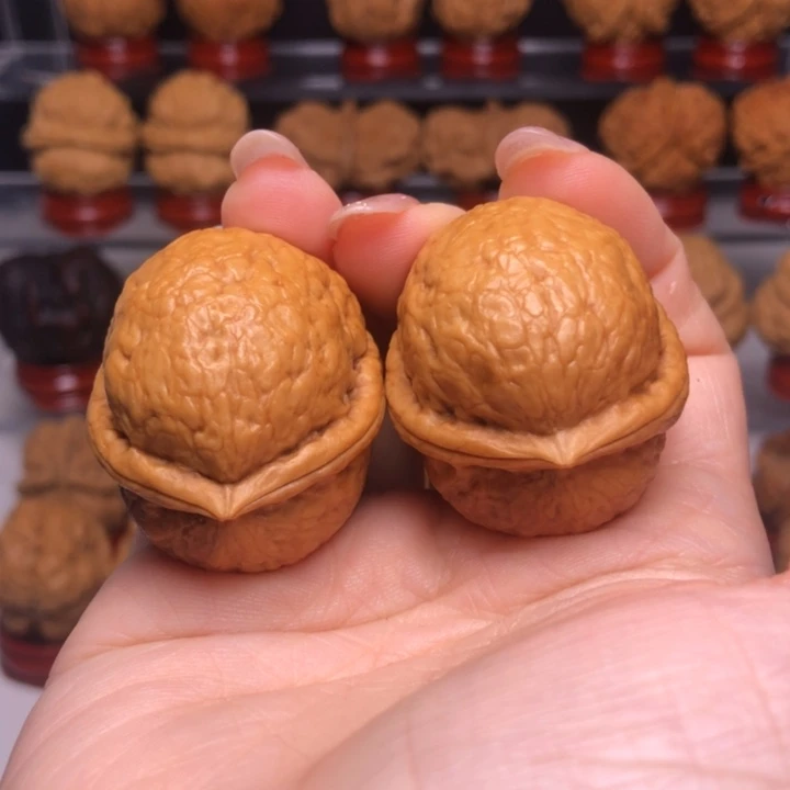 文玩核桃吊坠1*55粗筋大屁桃