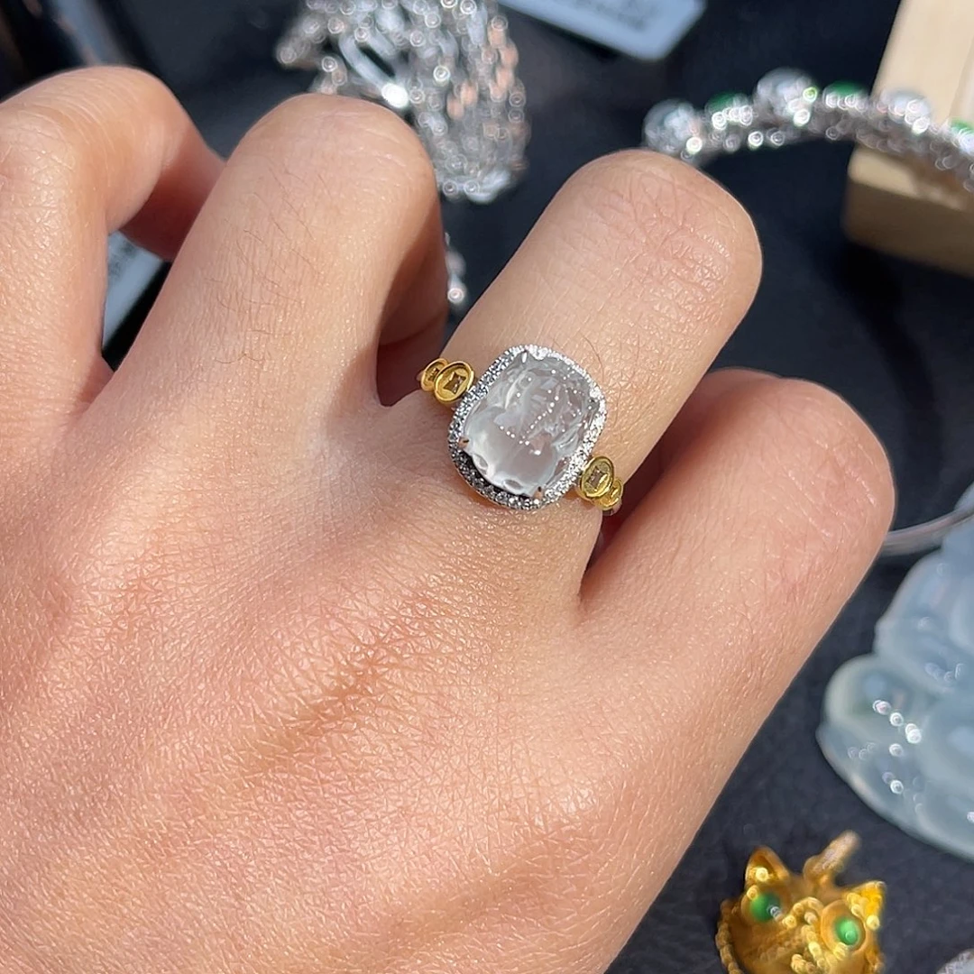 翡翠18K金镶嵌戒指貔貅