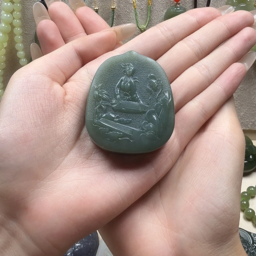 和田玉未镶嵌颈饰