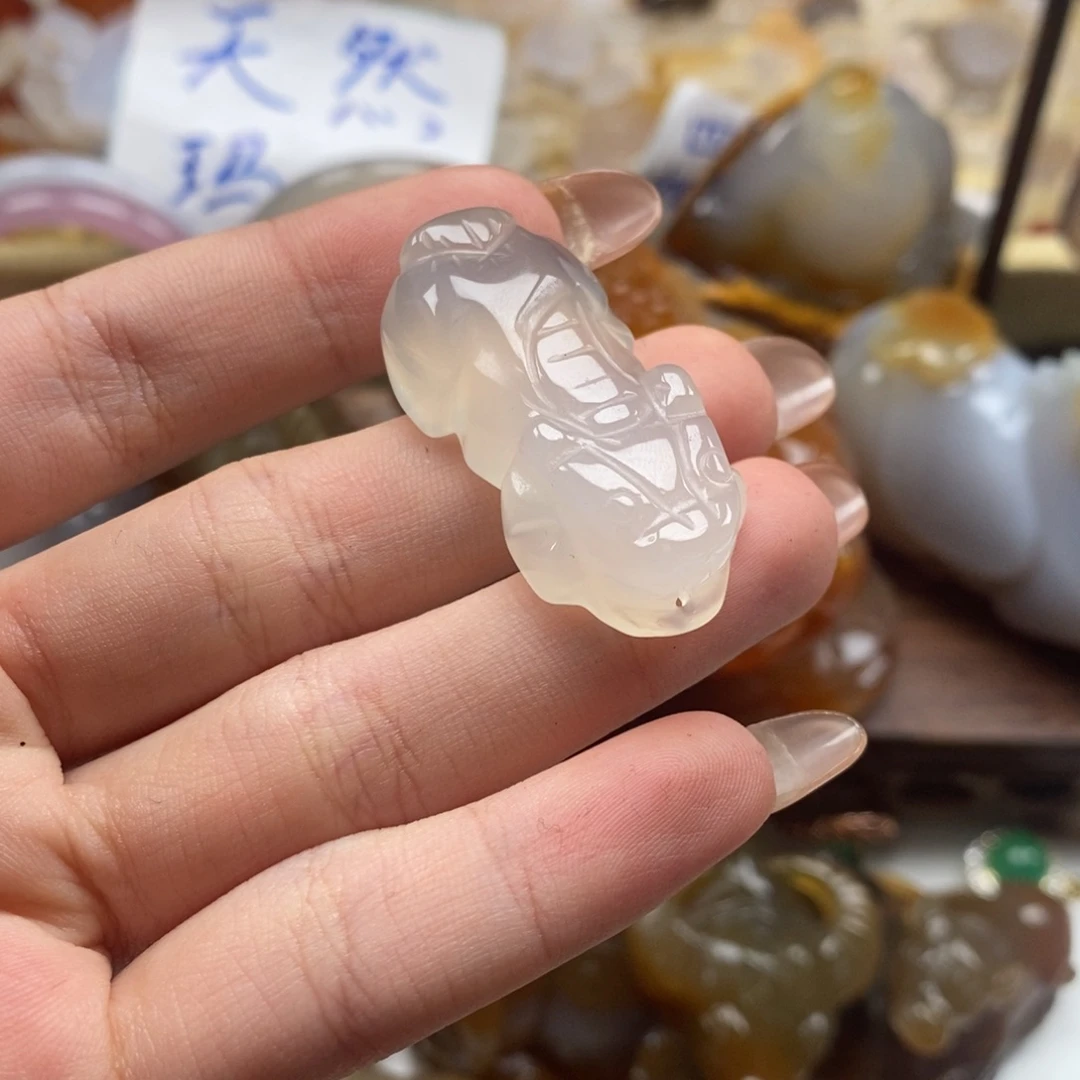 玛瑙/玉髓未镶嵌颈饰