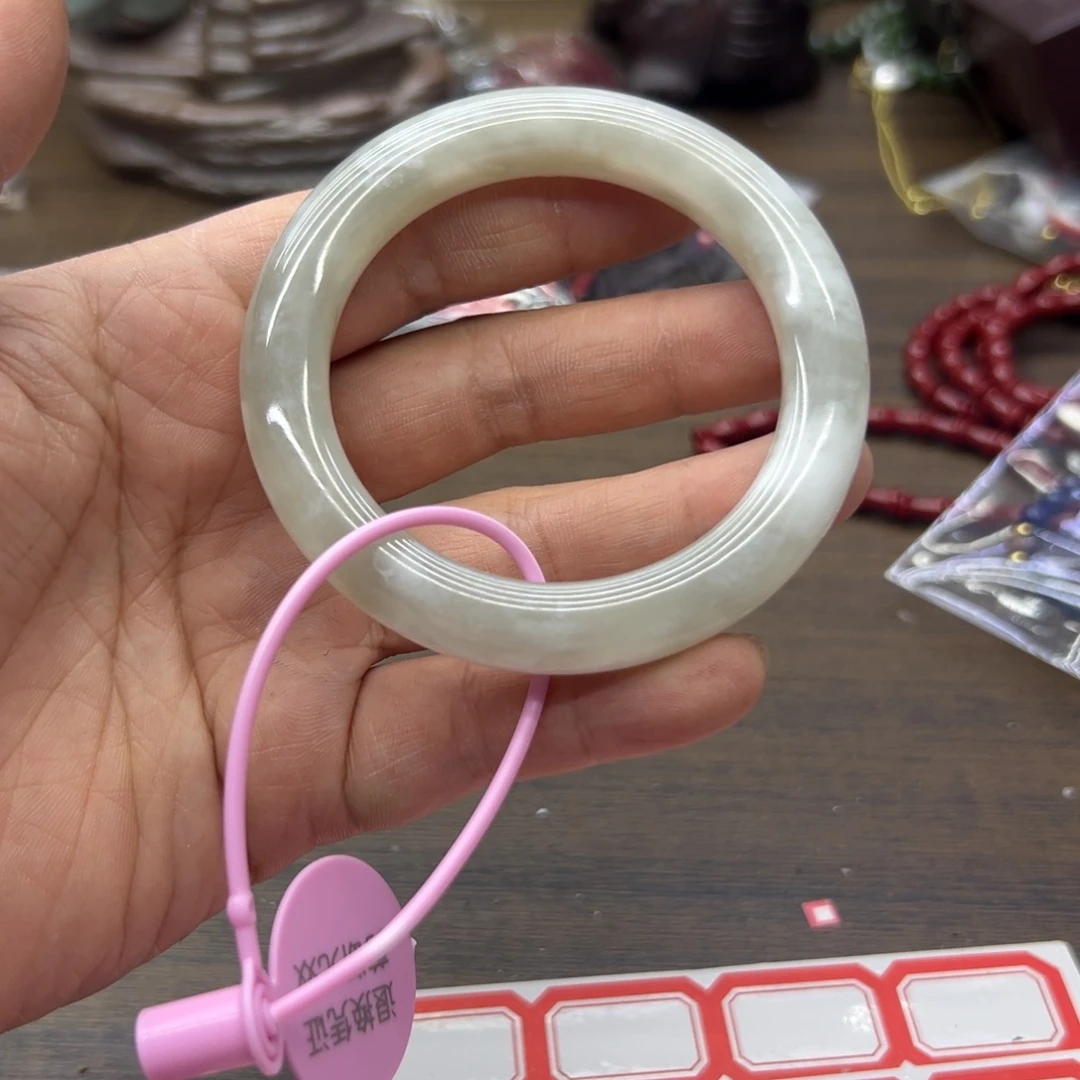 和田玉未镶嵌手镯55.2圈围525