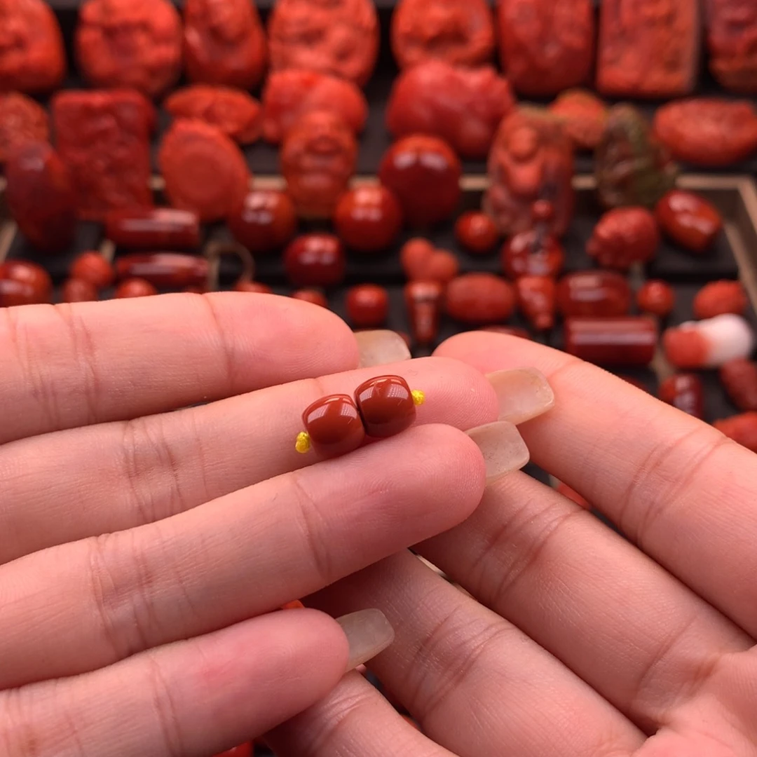 南红玛瑙南红川料原矿直切对珠7.7mm未镶嵌