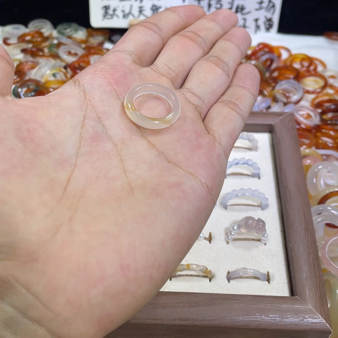 玛瑙/玉髓戒指合金18号11 圈有瑕疵满9.9包邮