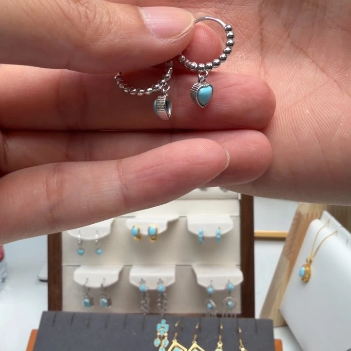 绿松石银S925镶嵌耳饰