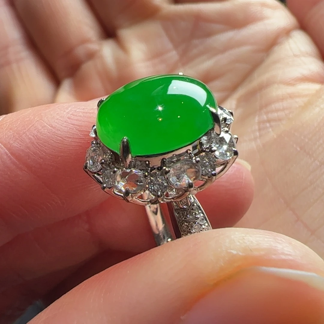 18K金镶嵌戒指翡翠缅料天然翡翠A货