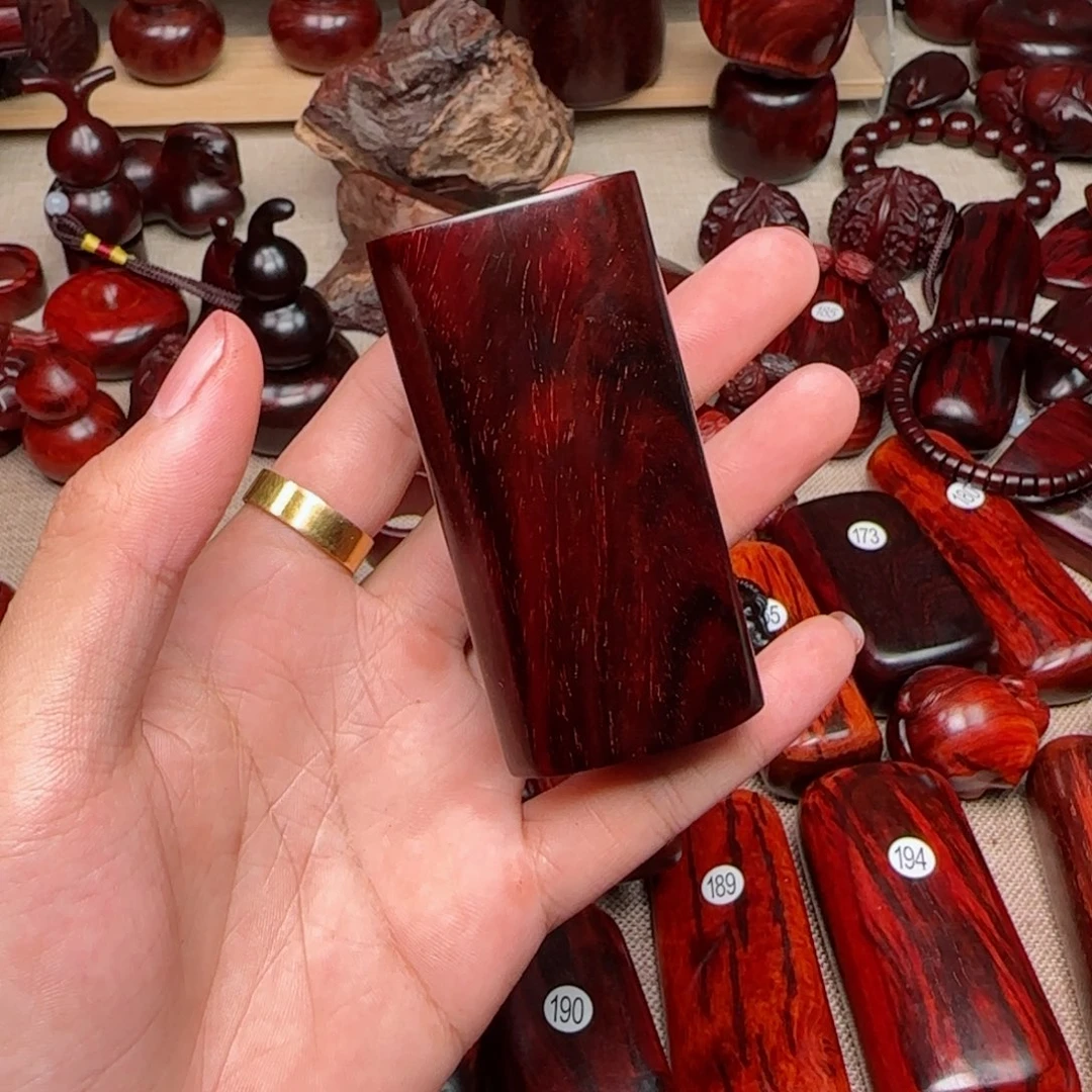 檀香紫檀（小叶紫檀）檀**生