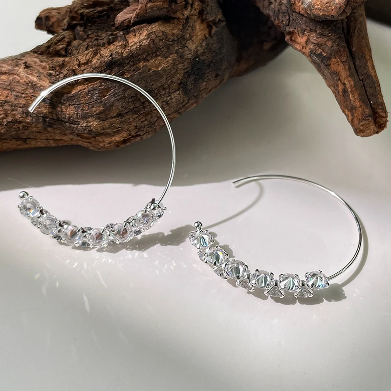 铜合金耳饰 法式简约优雅皓石圈圈耳环高级感