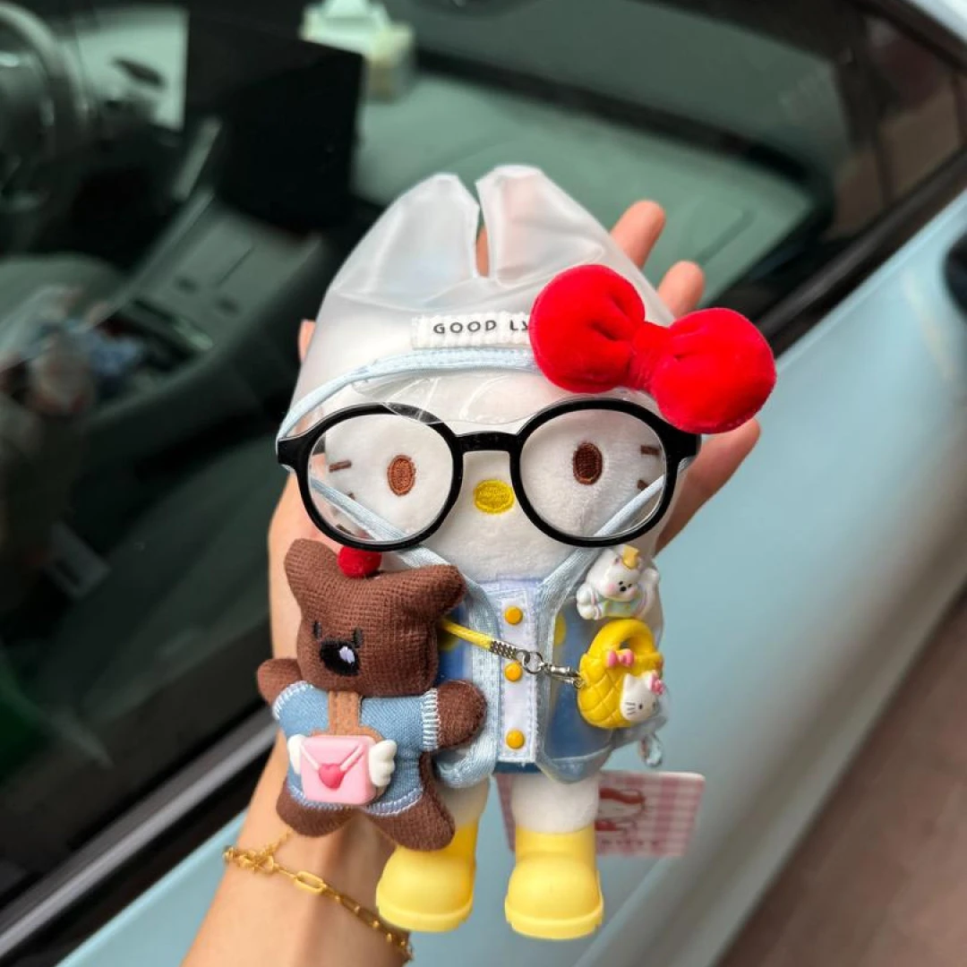 【正版】雨后芬芳 hellokitty包包挂件可爱毛绒玩偶钥匙扣挂饰