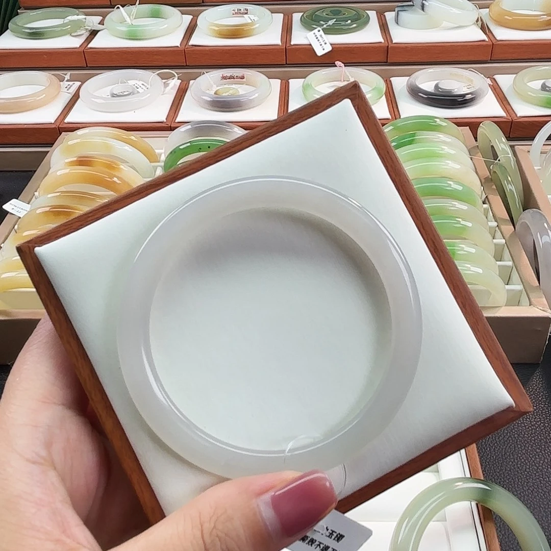 未镶嵌手镯和田玉58