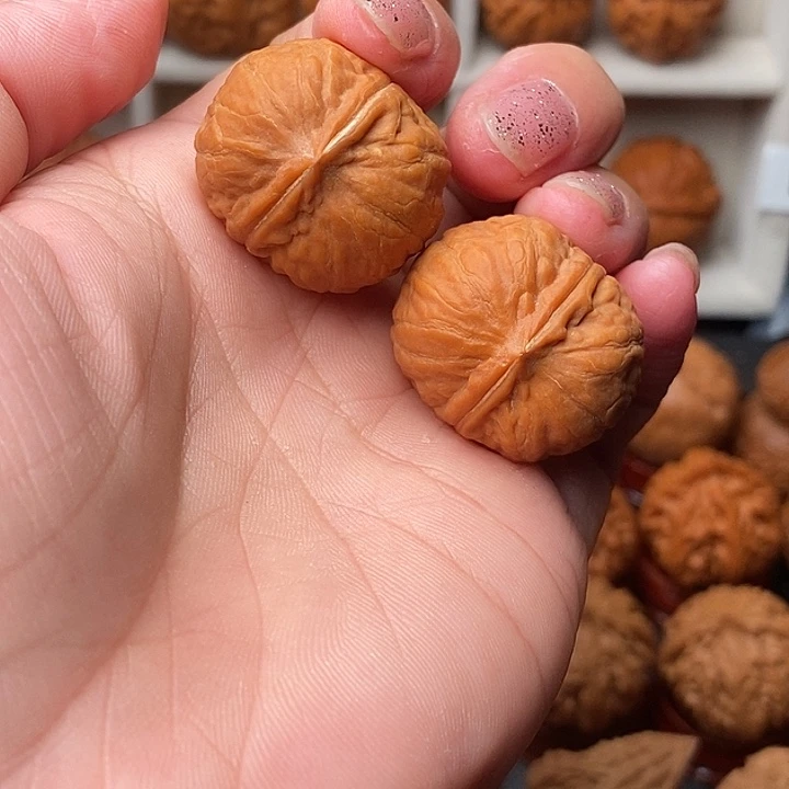 文玩核桃吊坠桃心元宝