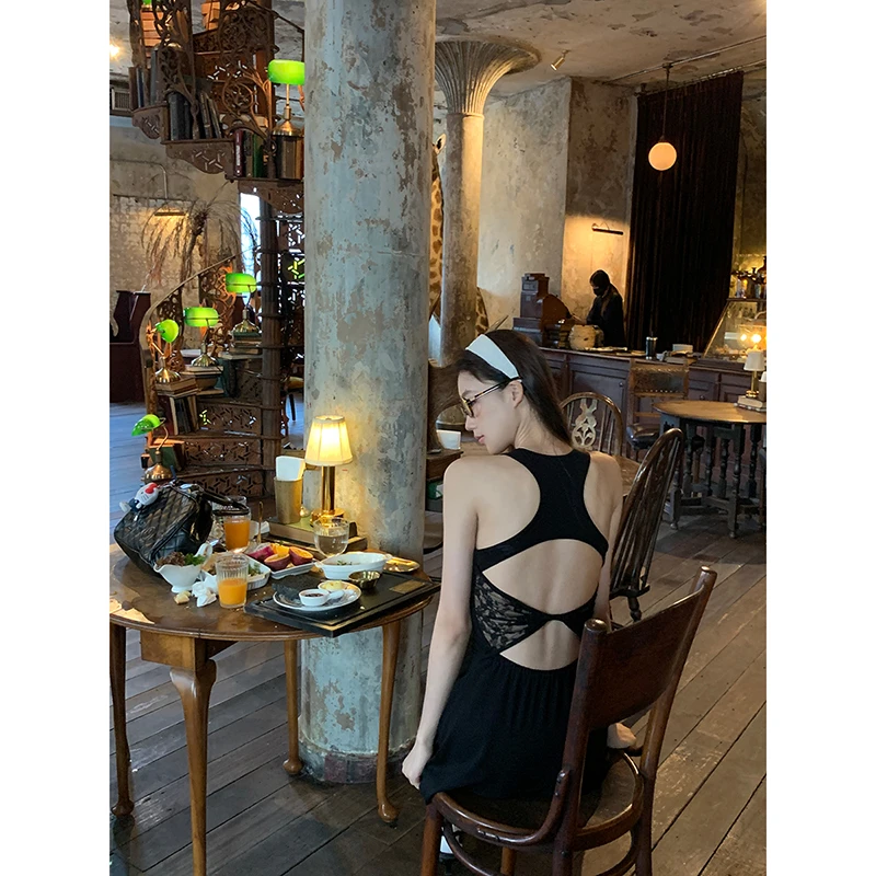 【HRG】酷辣风后背蕾丝拼接镂空修身显瘦连衣裙252Y0601