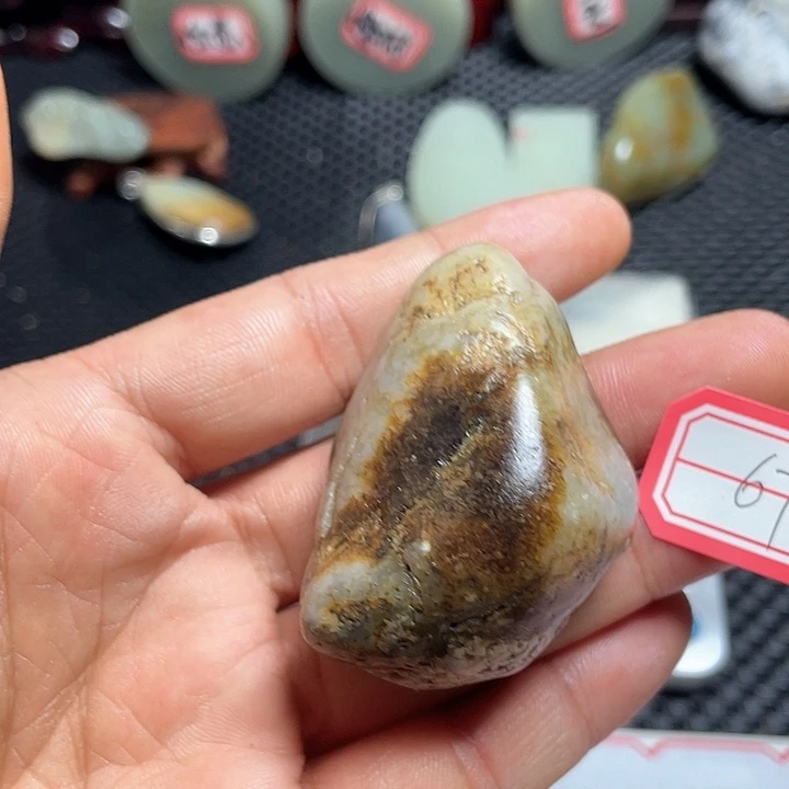 未镶嵌和田玉（糖玉）挂件67