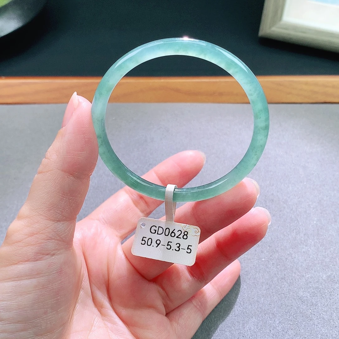 翡翠未镶嵌手镯天然翡翠手镯a货