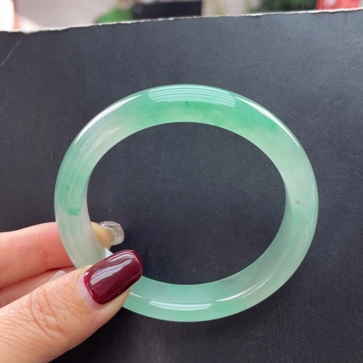 石英质玉手镯未镶嵌露***七