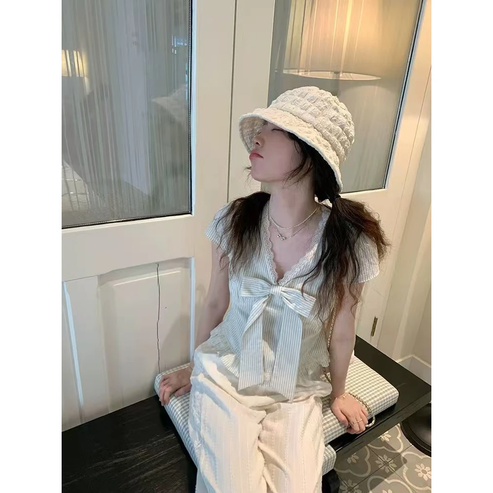 2025新款蕾丝花边短袖女t恤蝴蝶结条纹V领短款气质设计感小众上衣