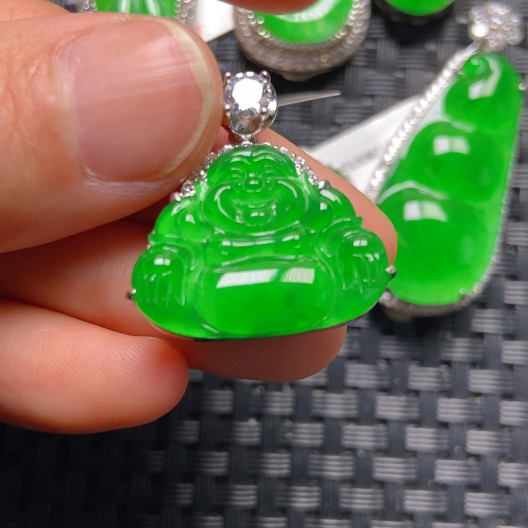 翡翠银S925镶嵌颈饰佛公佛公吊坠