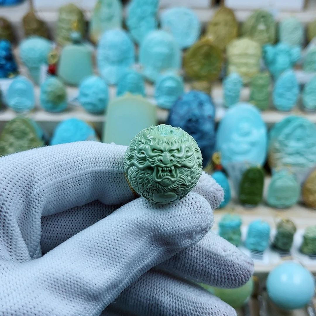 绿松石未镶嵌珠宝奇石