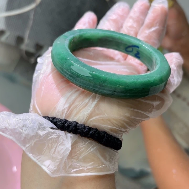 石英质玉手镯未镶嵌平**生定制