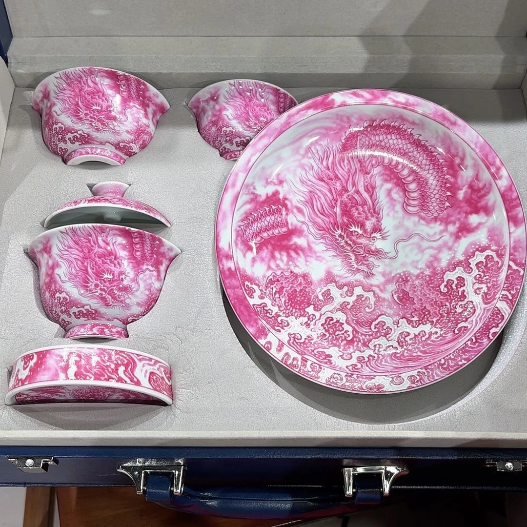 瓷片景德镇瓷器精品陈列