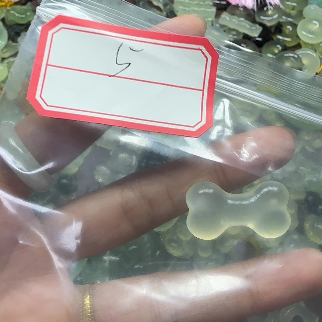 梦***儿蛇纹石玉未镶嵌颈饰