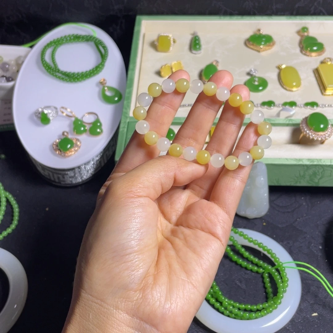 和田玉未镶嵌手串