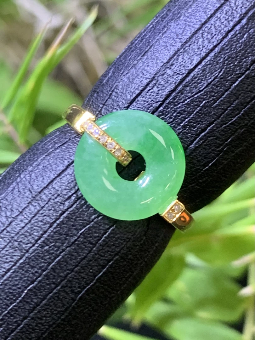 冰绿平安扣戒指 天然A货翡翠 尺寸：14*11*3.9mmLLZ1.19国潮精美