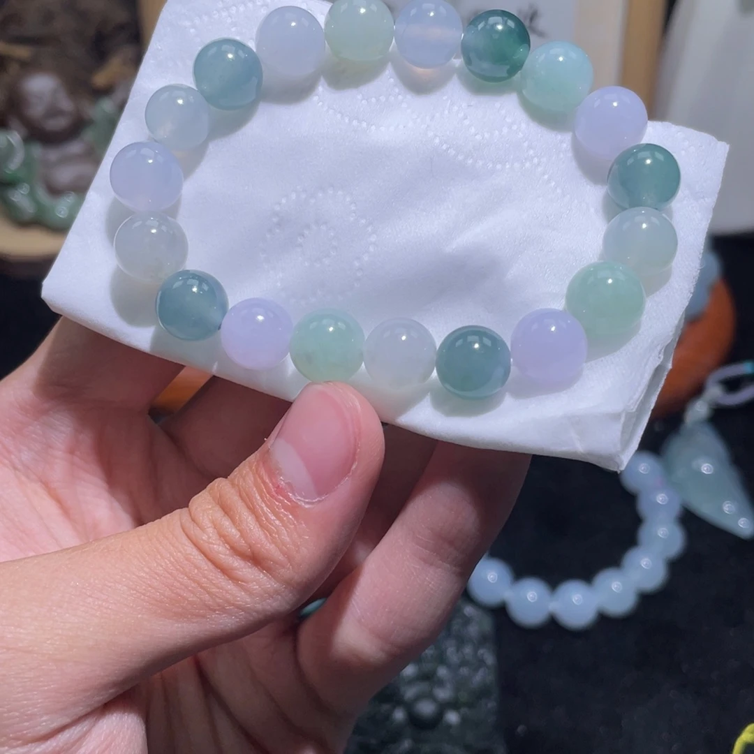 定制翡翠未镶嵌手串