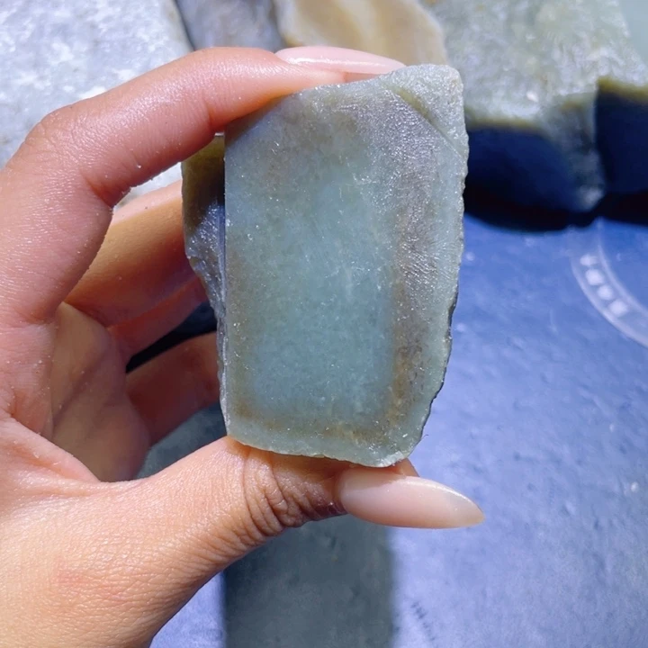 和田玉未镶嵌珠宝半成品