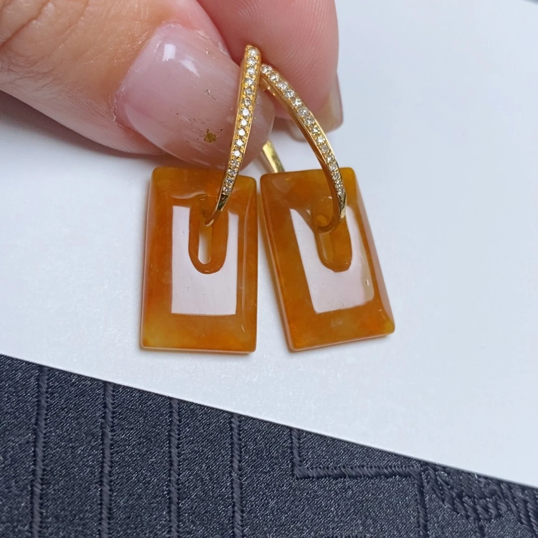 翡翠18K金镶嵌耳饰