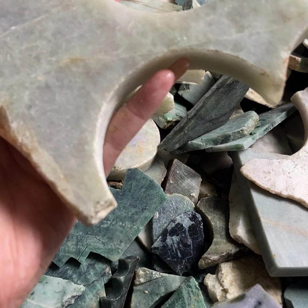 翡翠未镶嵌挂件天然翡翠