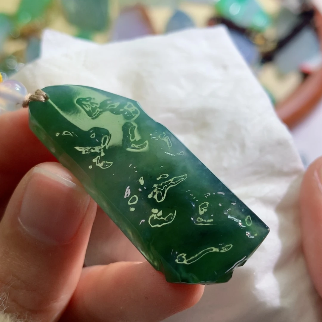 【闪购商品】翡翠吊坠(不含链)未镶嵌 8835