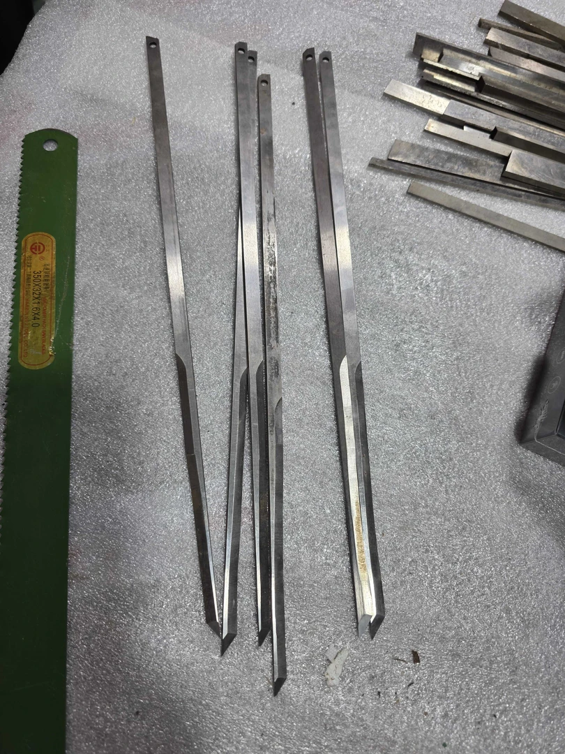 德国HSS高速钢裁切刀2把