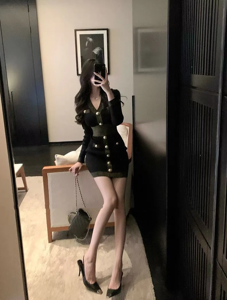 名媛气质小香风撞色连衣裙女时尚轻奢网眼显瘦修身针织包臀裙子