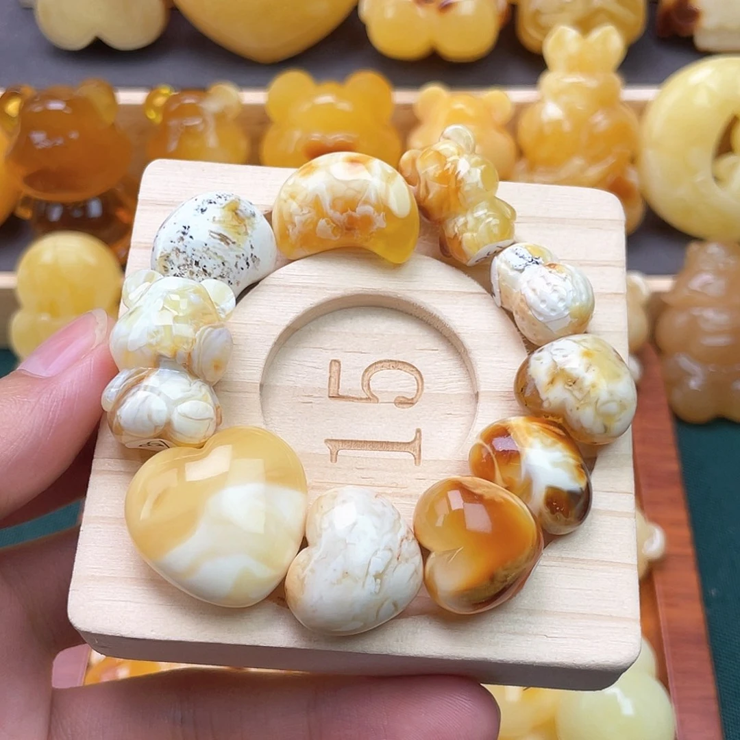 琥珀裸石未镶嵌夜*蜜蜡