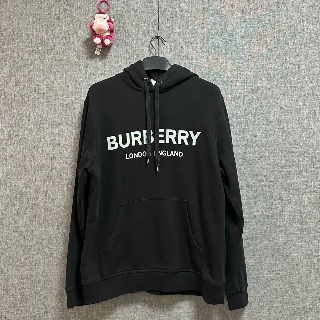 95新 BURBERRY/博柏利 m码/黑色卫衣/r633/6400