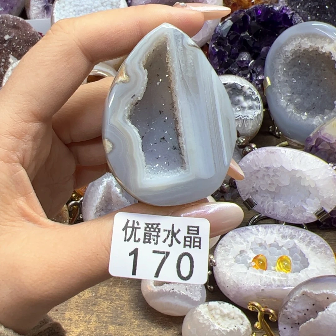 未镶嵌大型摆件（非配饰）紫晶170