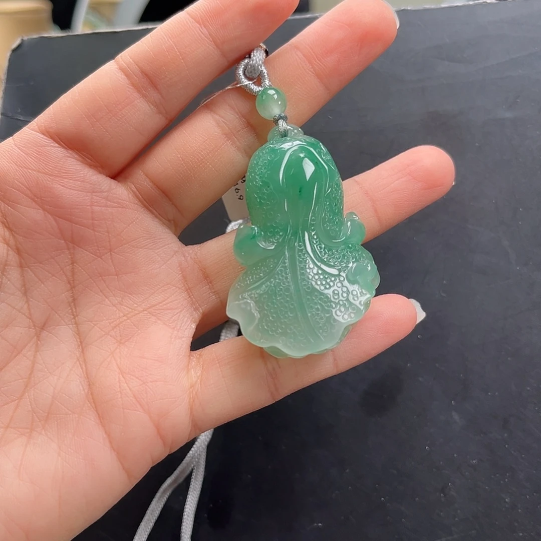 石英质玉未镶嵌颈饰大白菜48.8*30.6*17