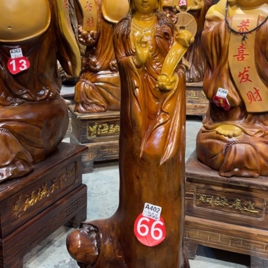 凶***工香樟木雕刻人物摆件