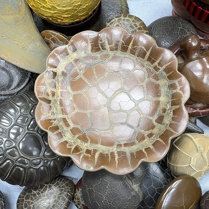 笑***起石材龟纹石，玲珑石