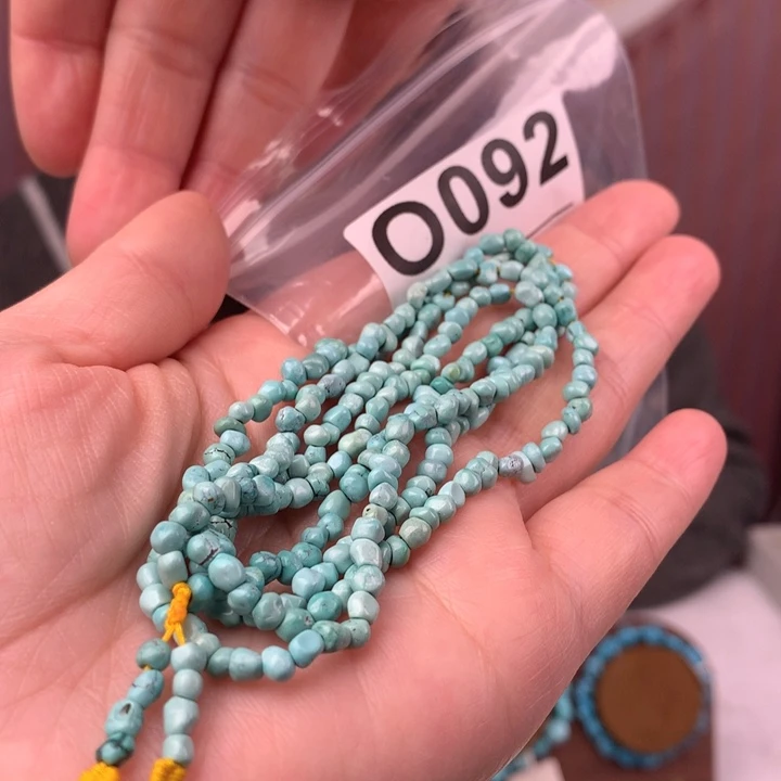 绿松石未镶嵌原矿